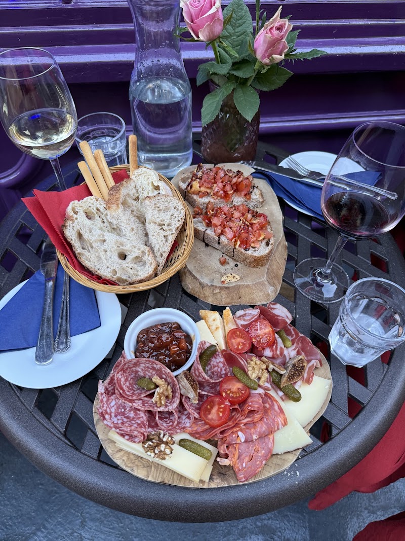Angelique's Wine House - Angelique's Wine House 18-19 St Christopher's Pl, London W1U 1NN, UK