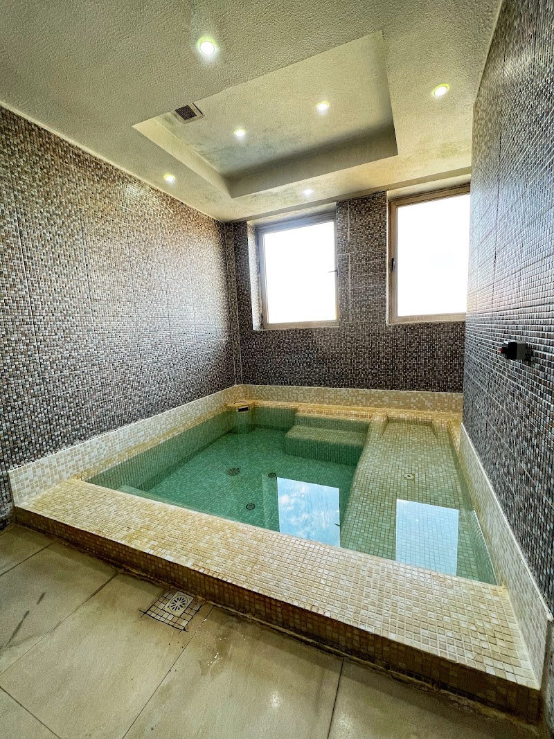 Royal Park Hotel & Spa - Royal Park Hotel & Spa, 43XH+X48, Sareyn, Ardabil Province, Iran