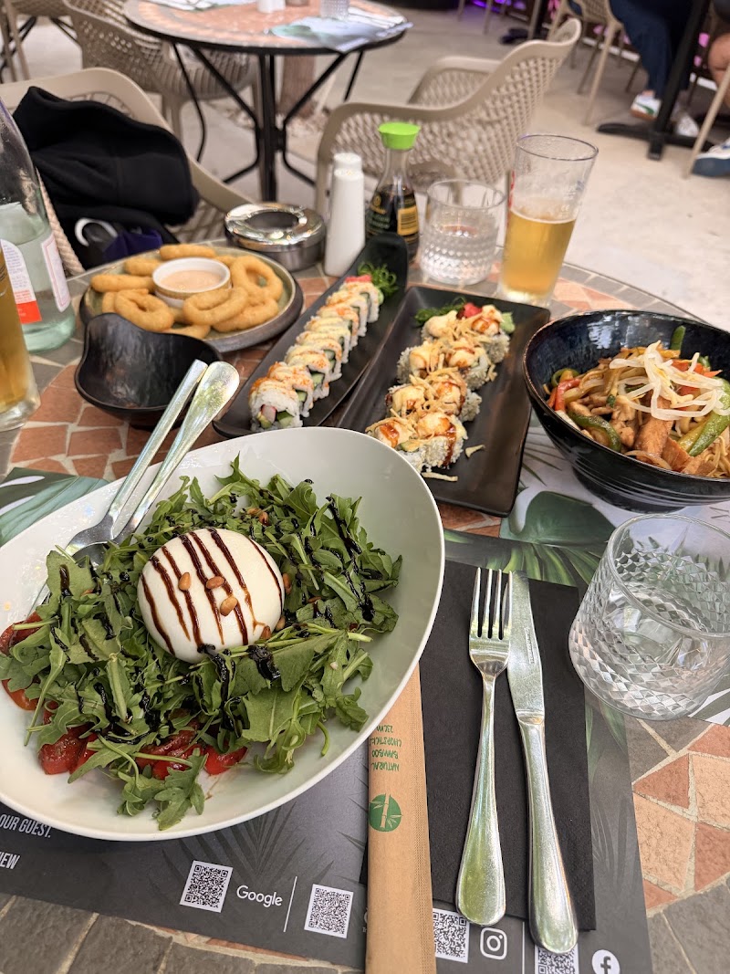 Mystic Lounge Bar & Restaurant - Mystic Lounge Bar & Restaurant Watkins 18, KAT 2-3, Larnaka 6022, Cyprus