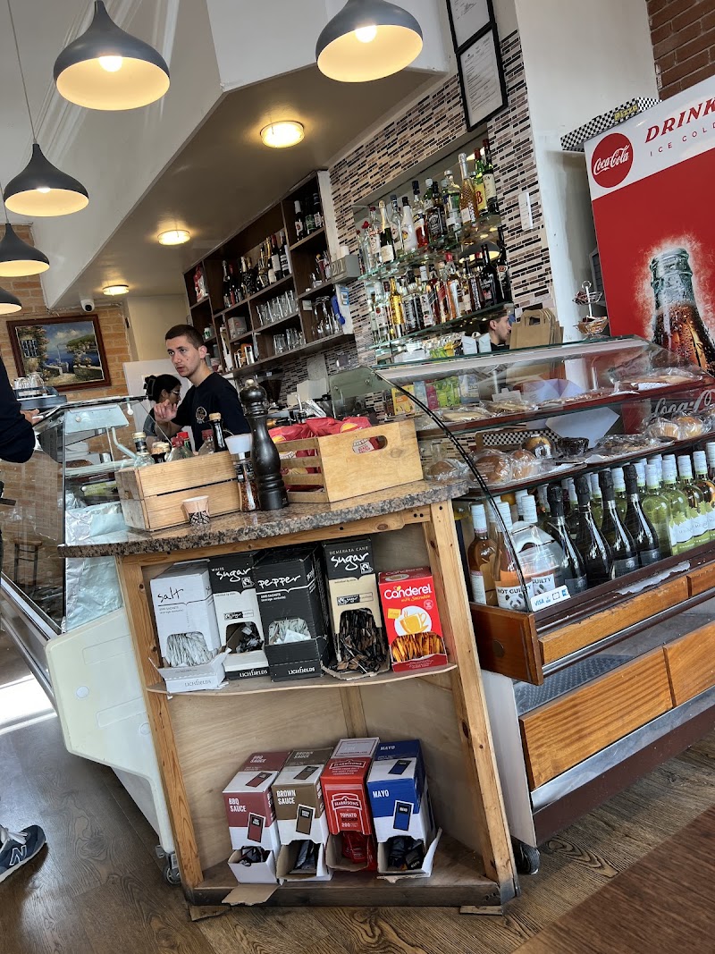 La Tazza Cafe - La Tazza Cafe 143 Praed St, Tyburnia, London W2 1RL, UK