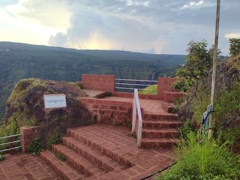 Golden Spring Villa, Metgutad, Mahabaleshwar - Golden Spring Villa, Metgutad, Mahabaleshwar, Golden spring villa, Panchgani - Mahabaleshwar Rd, Metgutad, Maharashtra 412806, India