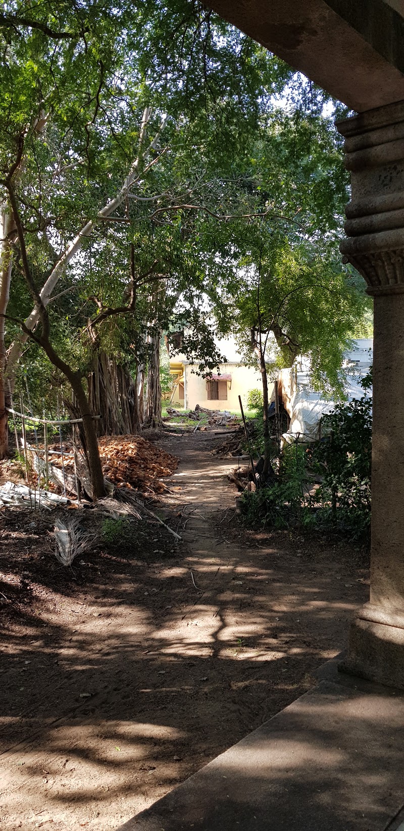 Zoroastrian Temple - Zoroastrian Temple, 2758+JXH, Theosophical Society, Besant Nagar, Chennai, Tamil Nadu 600020, India
