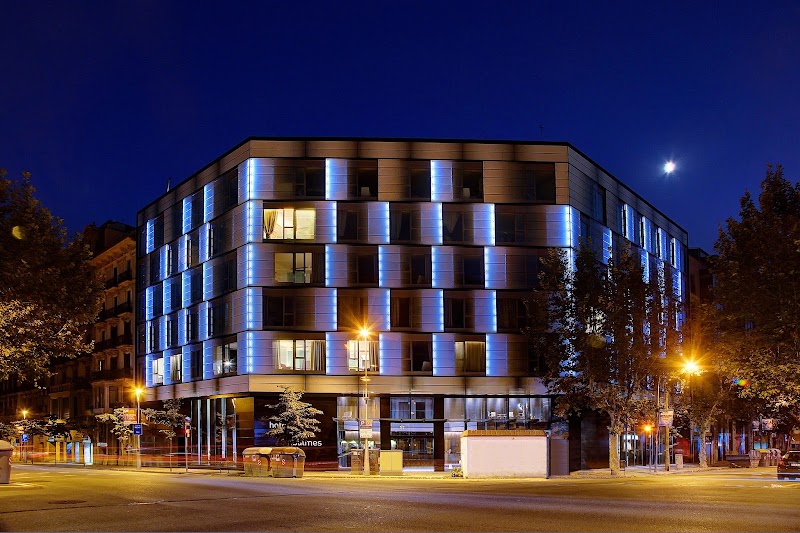 Olivia Balmes Hotel Trabajo