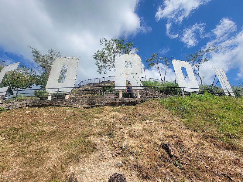 Mount Tapyas Pavilion - Mount Tapyas Pavilion, 2644+75P, Tapyas Trail, Coron, Palawan, Philippines