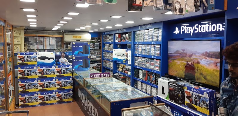 CD WORLD HYDERABAD TELANGANA since 1998 - CD WORLD HYDERABAD TELANGANA since 1998, SHOP NO 34&39 ,GROUND FLOOR, Chenoy Trade Center, Park Ln, near hotel parklane, near paradise, Kalasiguda, Secunderabad, Hyderabad, Telangana 500003, India