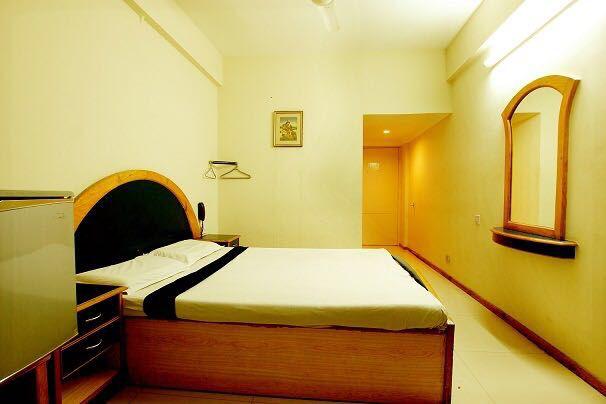 Hotel Royale Heritage - Hotel Royale Heritage, Bangalore Nilgiri Rd, Lashkar Mohalla, Mandi Mohalla, Mysuru, Karnataka 570001, India