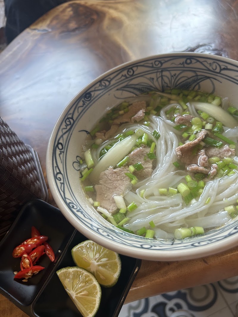 TAM CỐC ANCIENT RESTAURANT & COFFEE - TAM CỐC ANCIENT RESTAURANT & COFFEE, Đội 1 Văn Lâm, Ninh Hải, Hoa Lư, Nam Hoa Lư, Ninh Bình 430000, Vietnam