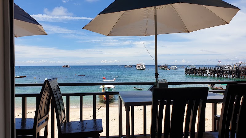 Mae Haad Seafood - Mae Haad Seafood 3RMF+CJQ, Ko Tao, Ko Pha-ngan District, Surat Thani 84280, Thailand