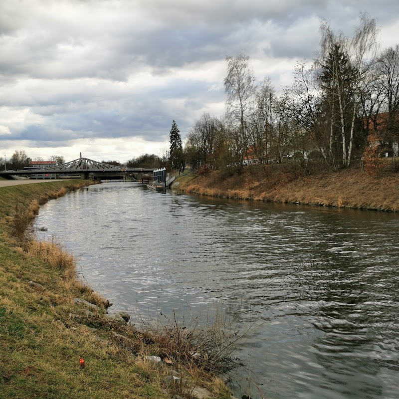 Náplavka u Dlouhého mostu - Náplavka u Dlouhého mostu, Husova tř., 370 01 České Budějovice-České Budějovice 5, Czechia