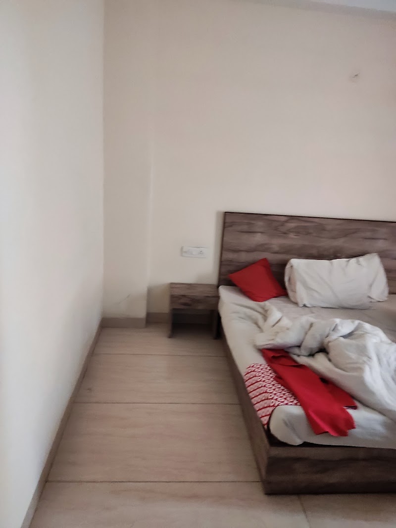 Hotel O by OYO Comfort Residency Near Artemis Hospital - Hotel O by OYO Comfort Residency Near Artemis Hospital Water Works, 1801, Block B1, Sector 57, Gurugram, Haryana 122011, India