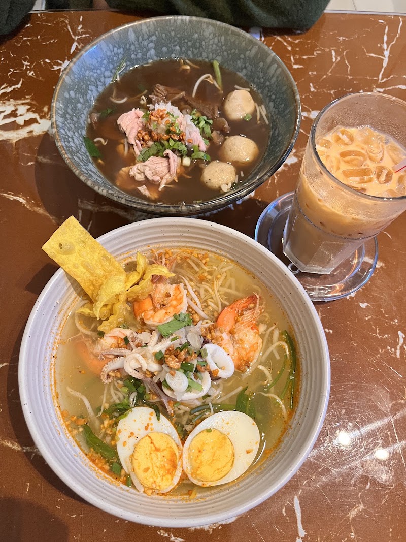 1000009 Thai Noodle Restaurant Phuket ล้าน9ก๋วยเตี๋ยว - 1000009 Thai Noodle Restaurant Phuket ล้าน9ก๋วยเตี๋ยว, 37, 30 Montri Rd, Tambon Talat Yai, Amphoe Mueang Phuket, Chang Wat Phuket 83000, Thailand