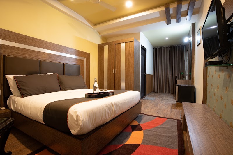 Hotel O by OYO Divy Noida Sector 50 Metro Station - Hotel O by OYO Divy Noida Sector 50 Metro Station H-10, H-10, Sector 44, Sector 10, Noida, Uttar Pradesh 201301, India