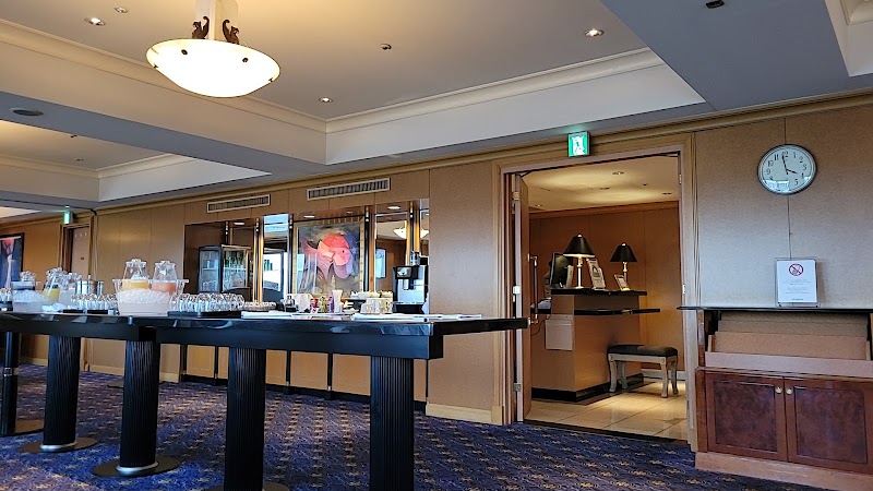Westin club