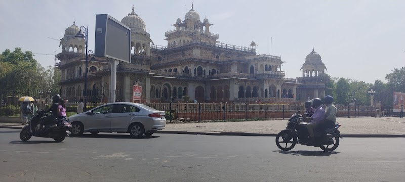 The Gem Cinema - The Gem Cinema Mirza Ismail Rd, Bapu Bazar, Biseswarji, Jaipur, Rajasthan 302003, India