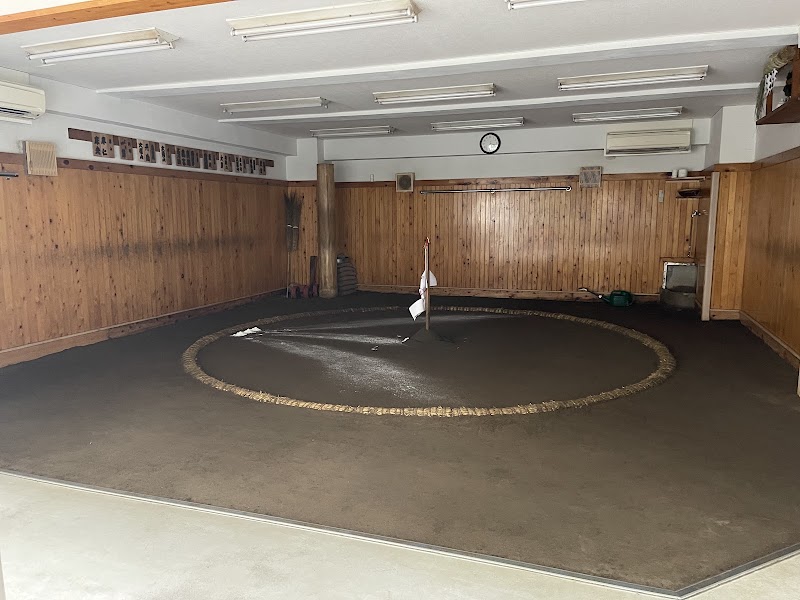 Arashio-beya Sumo Stable - Arashio-beya Sumo Stable, 2-chōme-47-2 Nihonbashihamachō, Chuo City, Tokyo 103-0007, Japan