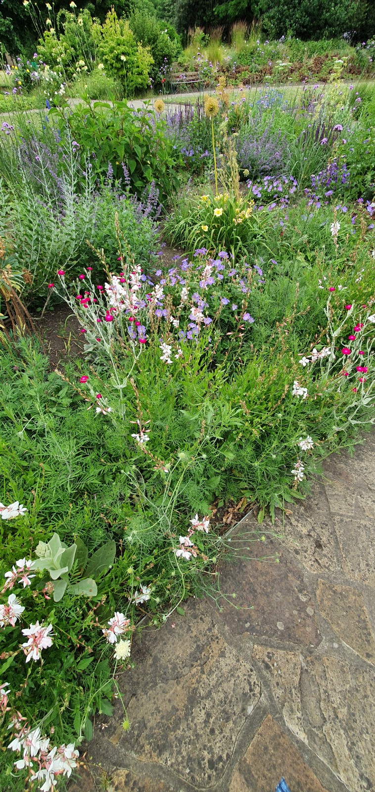 Victoria Park Old English Garden - Victoria Park Old English Garden, Grove Rd., Bow, London E3 5TB, UK
