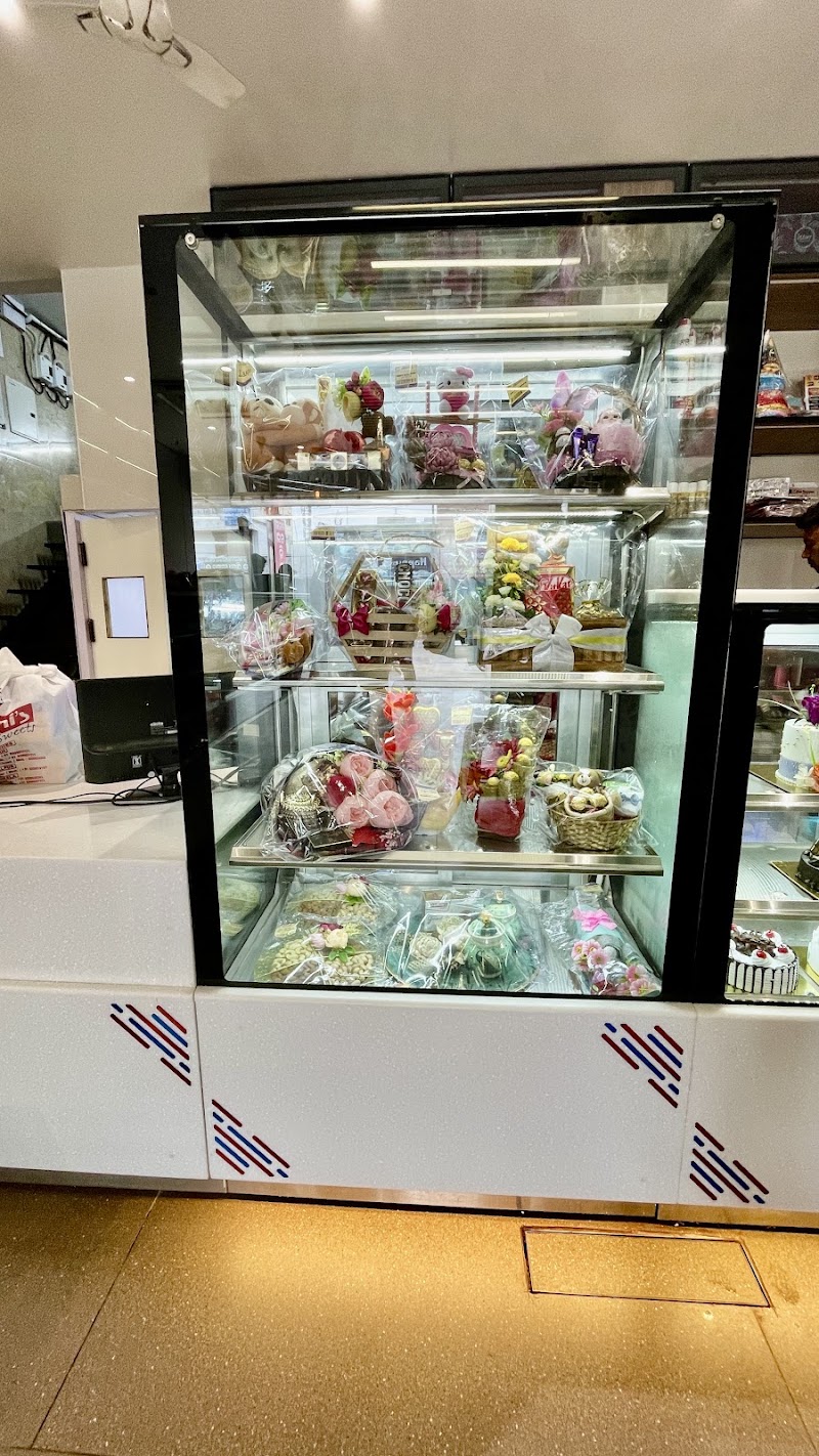 Piplani Sweets Goushala Bargarh - Piplani Sweets Goushala Bargarh Old Asian Hwy 46, Bargarh, Odisha 768028, India