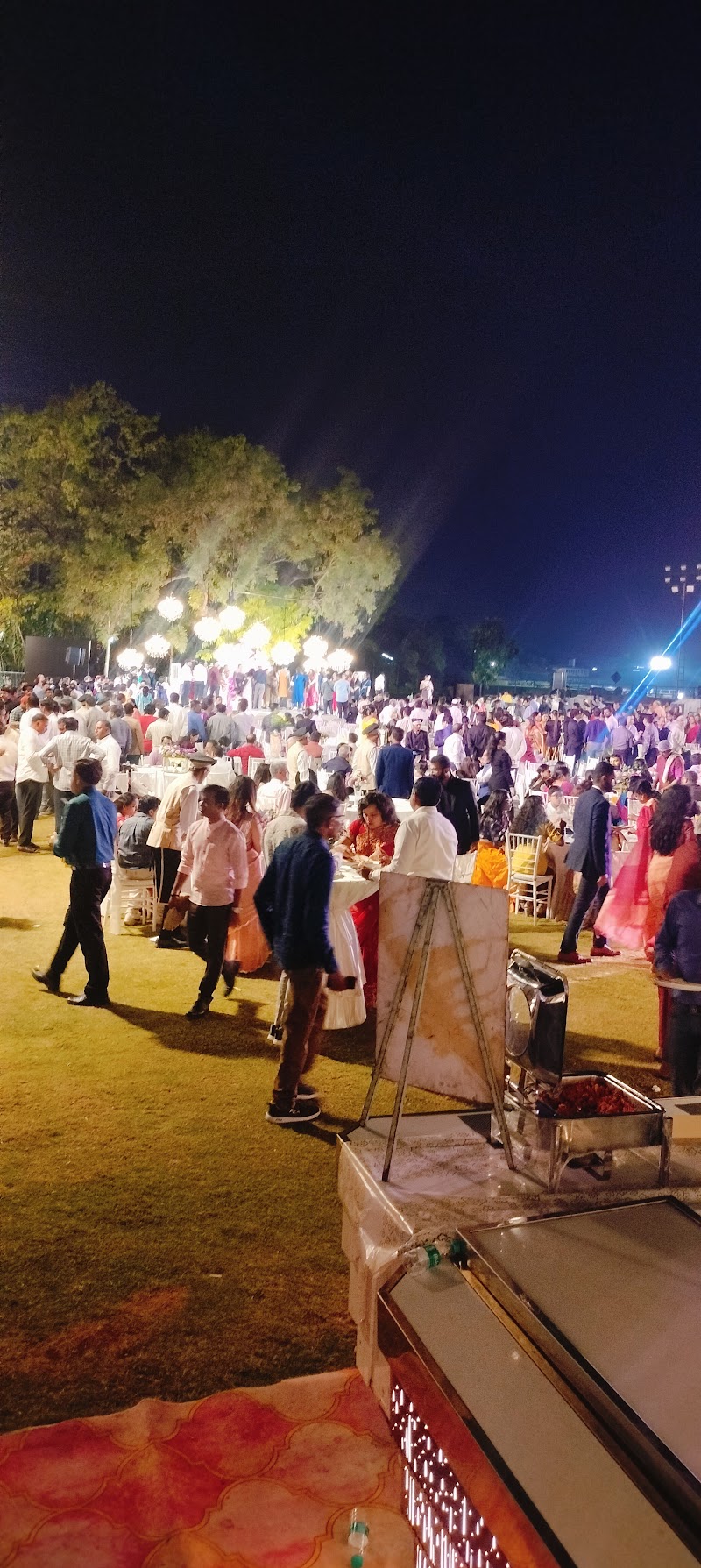 Royal turf club entry gate - Royal turf club entry gate 1, Turf Club Marg, Solapur Rd, Pune Cantonment, Pune, Maharashtra 411001, India