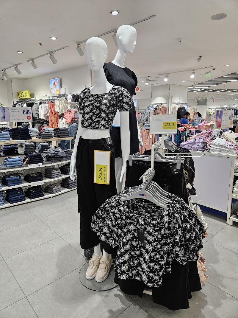 Max - Max Lower Ground Floor, Phoenix Market City Mall, Lal Bahadur Shastri Marg, Kurla West, Kurla, Mumbai, Maharashtra 400070, India