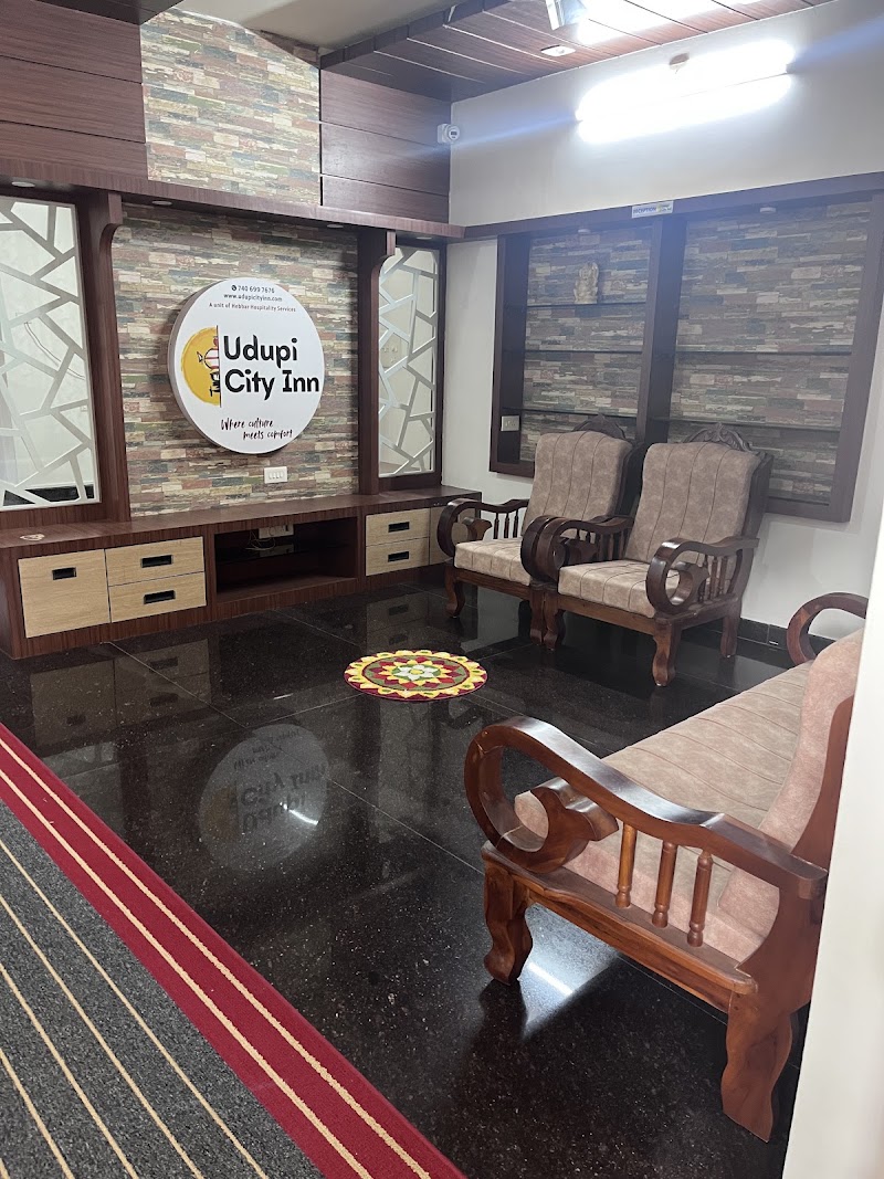 Udupi City Inn - Udupi City Inn, MGM - Budnar - Diana Theatre Rd, next to Archana Signature, Paniyadi, Maruthi Veethika, Udupi, Karnataka 576102, India