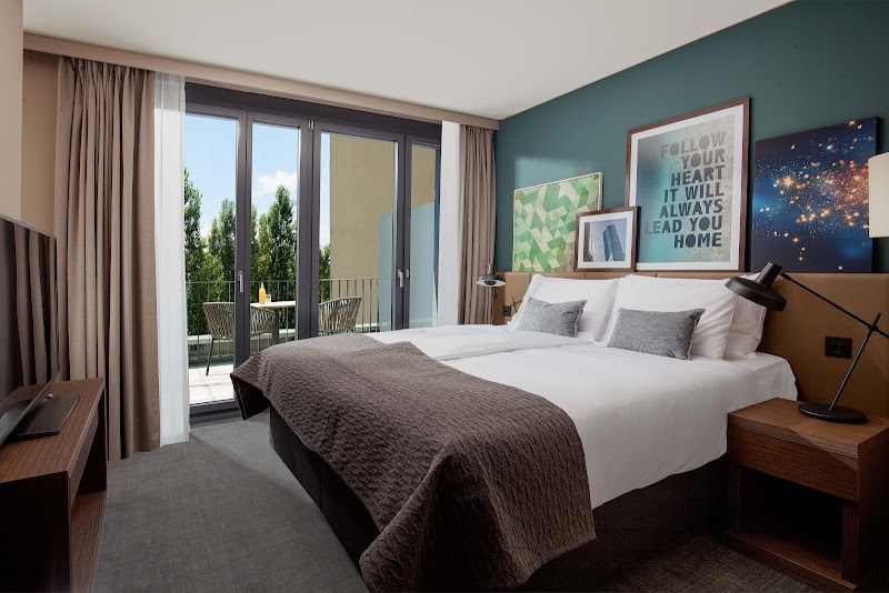 Acasa Suites - Acasa Suites Binzmühlestrasse 72, 8050 Zürich, Switzerland