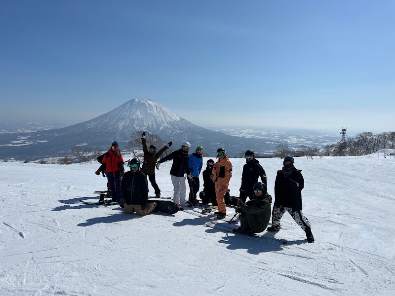 EZO SNOWSPORTS - EZO SNOWSPORTS 659-3 Izumikawa, Rusutsu, Abuta District, Hokkaido 048-1711, Japan