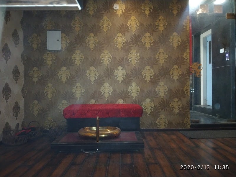 Aura Thai Spa - Best Spa in Raipur | Massage Center in Raipur - Aura Thai Spa - Best Spa in Raipur | Massage Center in Raipur, Gorija Tower, 1st Floor, Budhi Mata Chowk, Katoratalab, Old Rajendra Nagar, Katora Talab, Civil Lines, Raipur, Chhattisgarh 492001, India