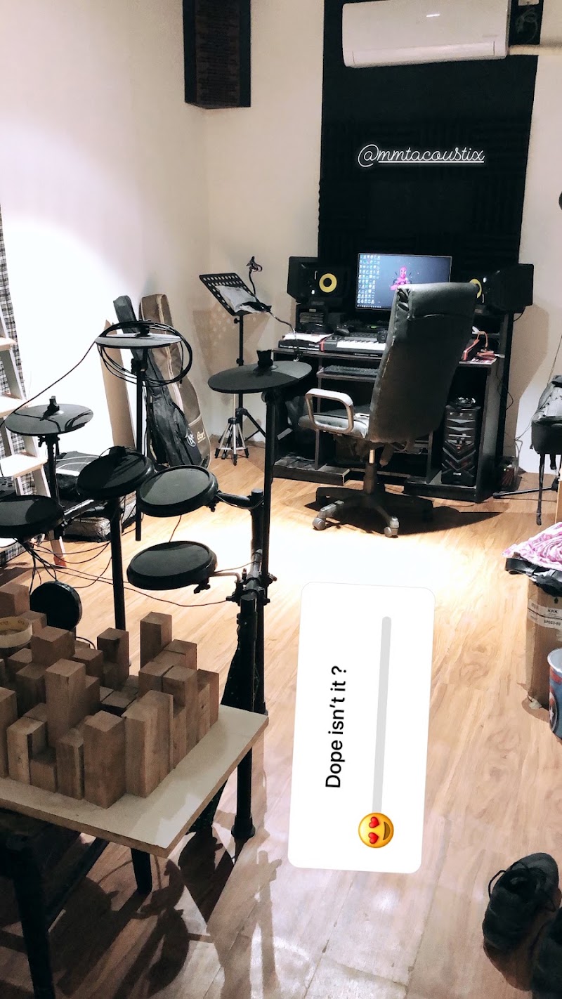 The 777 Studios - The 777 Studios, House no.268, Near Maharashtra mangalam, Shivaji Chowk Road, Street Number 1, Kelabedi, Durg, Chhattisgarh 491001, India