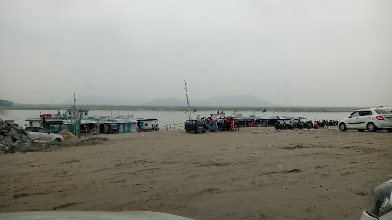 Uzan Bazar Govt. Ferry Ghat (Umananda Ghat Govt.) - Uzan Bazar Govt. Ferry Ghat (Umananda Ghat Govt.), MG Rd, Fancy Bazaar, Guwahati, Assam 781001, India