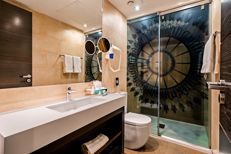Hotel Indigo Barcelona - Plaza Catalunya by IHG - Hotel Indigo Barcelona - Plaza Catalunya by IHG Gran Via de les Corts Catalanes, 629, Eixample, 08010 Barcelona, Spain