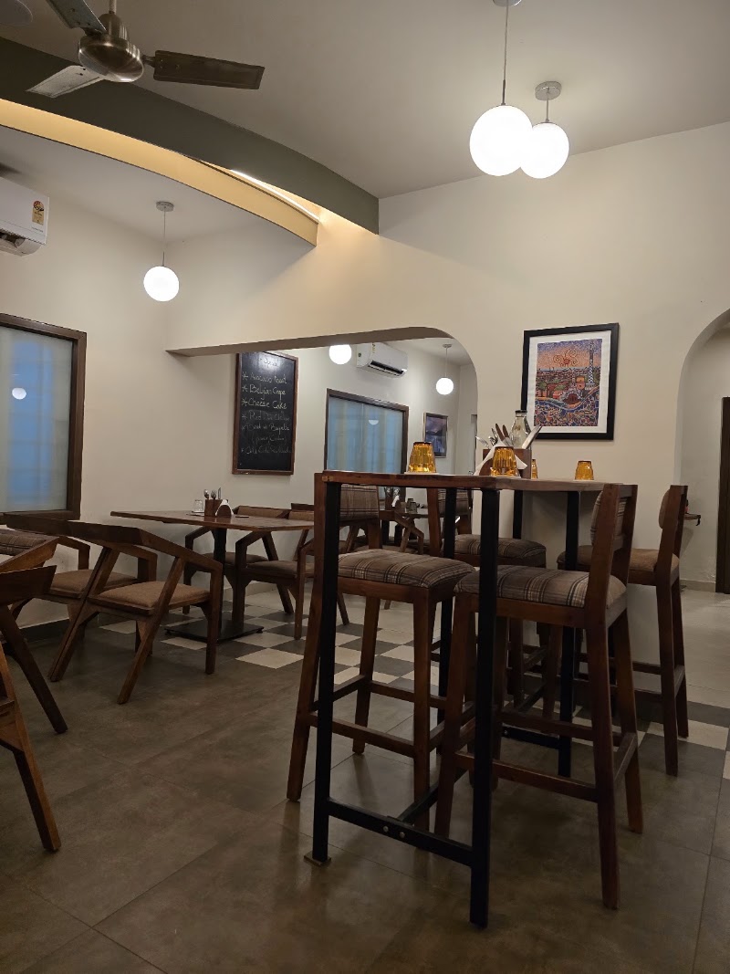 Cafe Terra - Cafe Terra 3161, 12th Main Rd, near Esi Hospital, Appareddipalya, 2st Stage, Indiranagar, Domlur, Bengaluru, Karnataka 560008, India