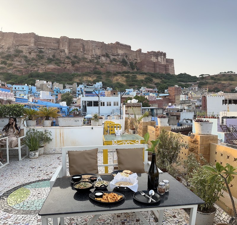Musafir Cafe & Restaurant - Musafir Cafe & Restaurant The Hosteller, Fort Rd, Killi Khana, Sodagaran Mohalla, Jodhpur, Rajasthan 342001, India