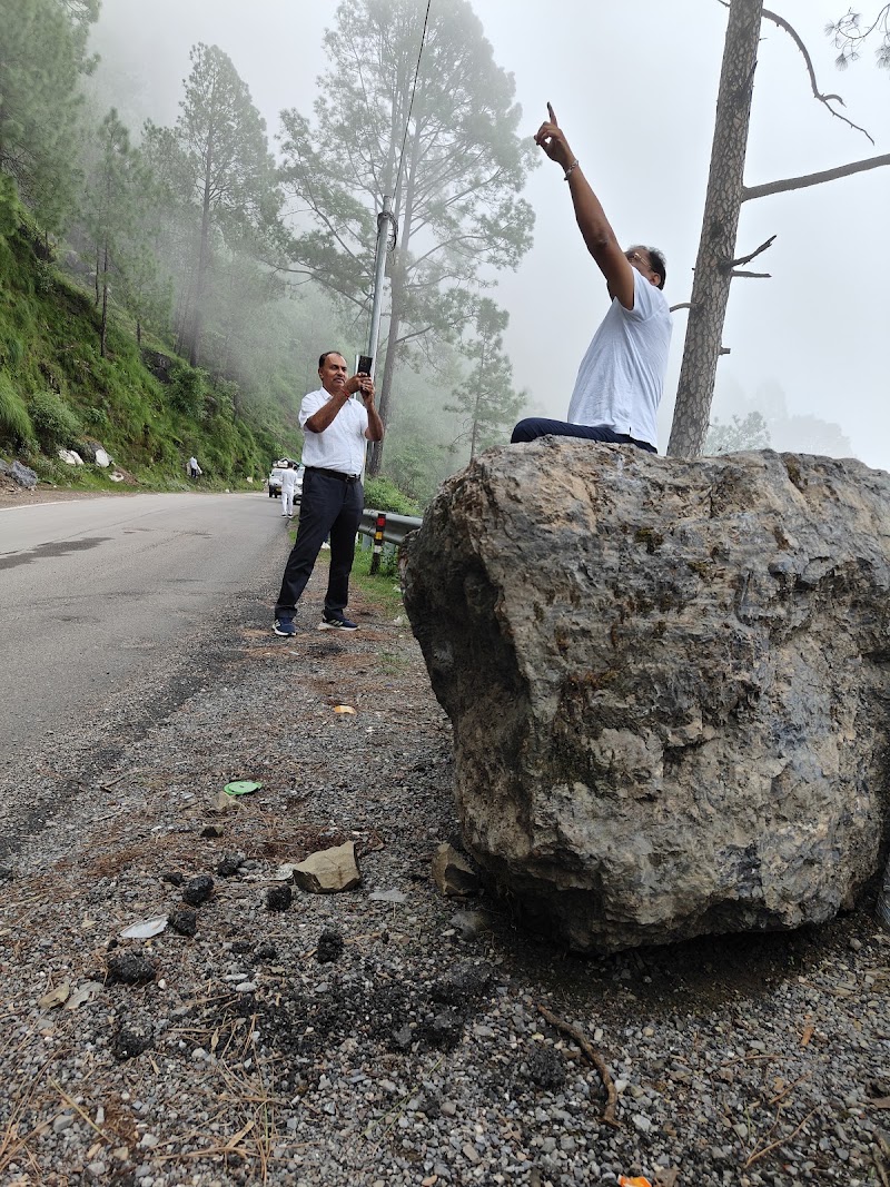Ramgarh malla - Ramgarh malla, Malla, CHJ2+5C8, Ramgarh Rd, Ramgarh, Umagarh, Uttarakhand 263137, India