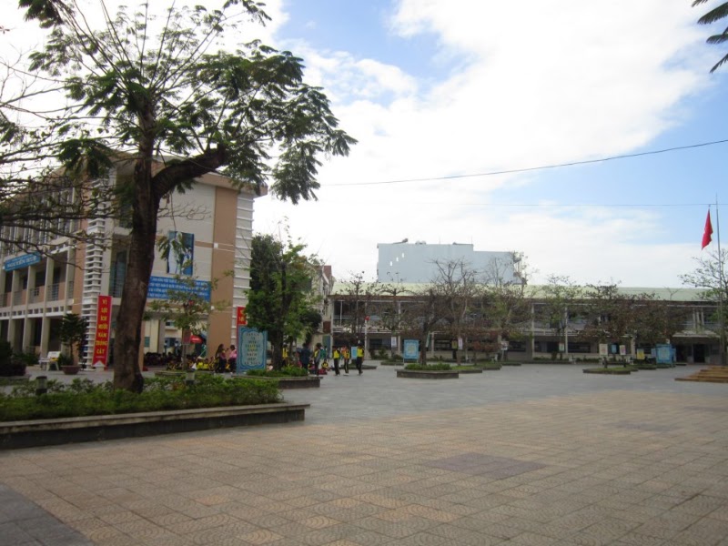 Nguyen Hue Secondary School - Nguyen Hue Secondary School 134 Quang Trung, Hải Châu, Đà Nẵng 550000, Vietnam