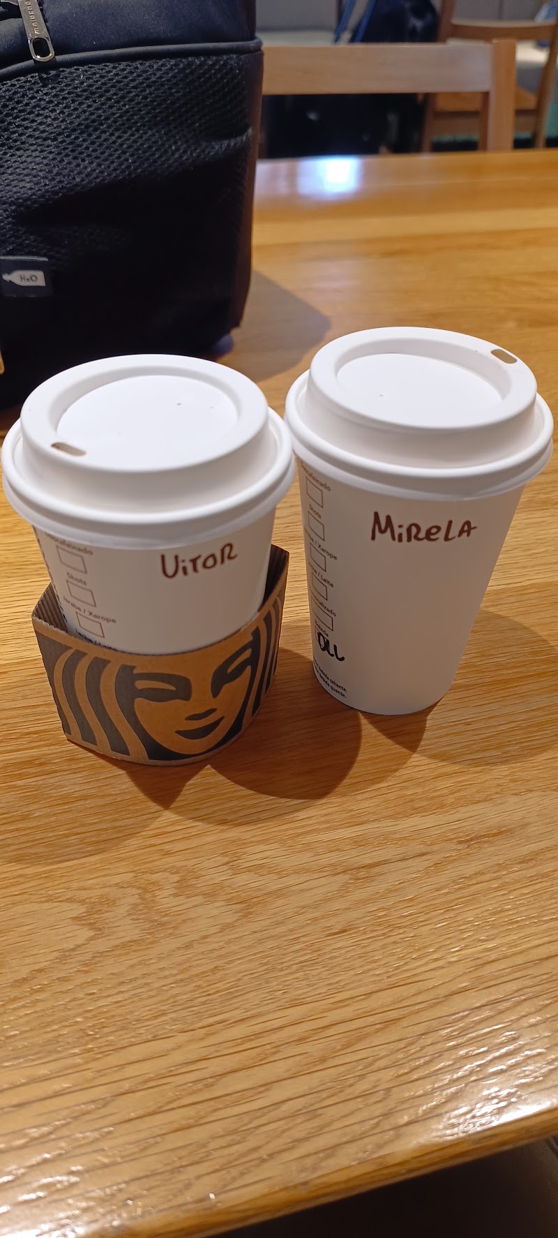 Starbucks - Starbucks, Nacional Oeste / Área Restrita - Aeroporto GRU, Terminal 2 - Rod. Hélio Smidt, S/N - Portão 220 - Aeroporto, Guarulhos - SP, 07190-100, Brazil