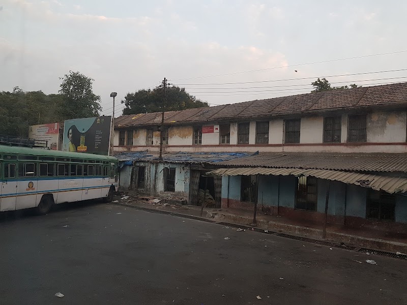 Maharashtra State Road Transport Bus Depot - Maharashtra State Road Transport Bus Depot Pune Railway Sta Rd, Agarkar Nagar, Pune, Maharashtra 411001, India