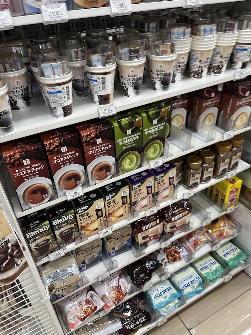7-Eleven Osaka Nippombashi Station East - 7-Eleven Osaka Nippombashi Station East, Japan, 〒542-0073 Osaka, Chuo Ward, Nipponbashi, 1-chōme−4−１２ ４０６