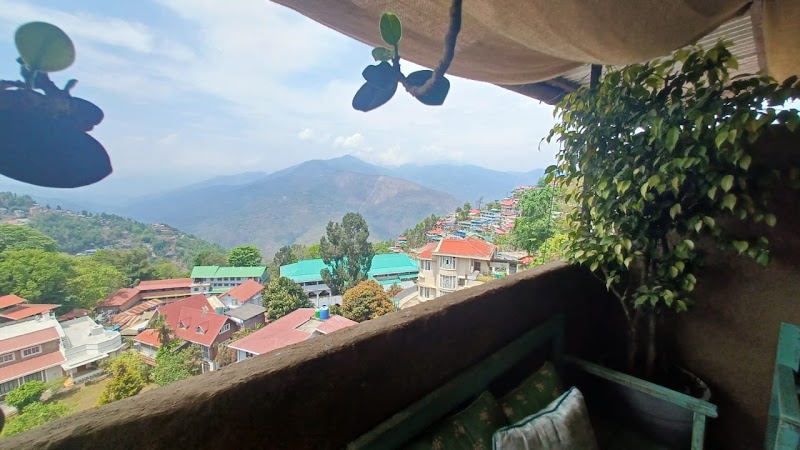Art Cafe - Art Cafe Sharma Building, above Indian Overseas Bank, Thana Dara, Kalimpong, West Bengal 734301, India