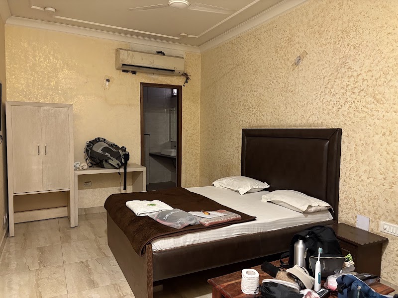 Hotel Relax - Hotel Relax, 4970/71, Nehru Bazar, near, Panchkuian Rd, Bagichi Ramchander, Aram Bagh, Paharganj, New Delhi, Delhi 110055, India