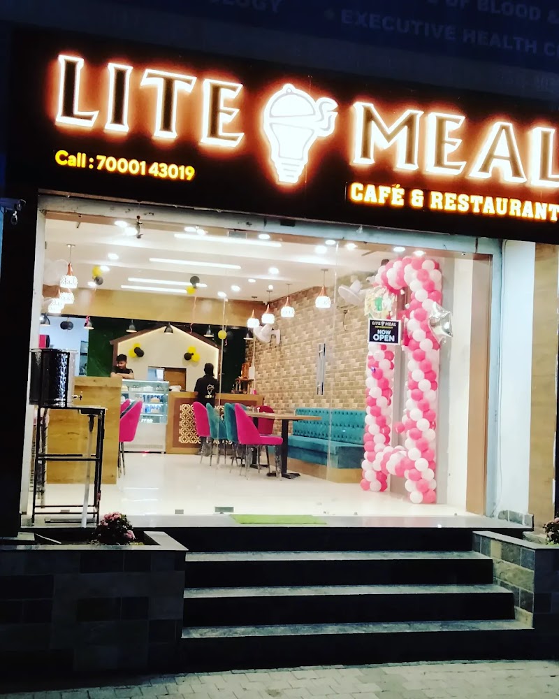 Lite Meal Cafe & Restaurant - Lite Meal Cafe & Restaurant Aren corporate, Race Course Rd, beside CSB Bank, New Palasia, Indore, Madhya Pradesh 452001, India