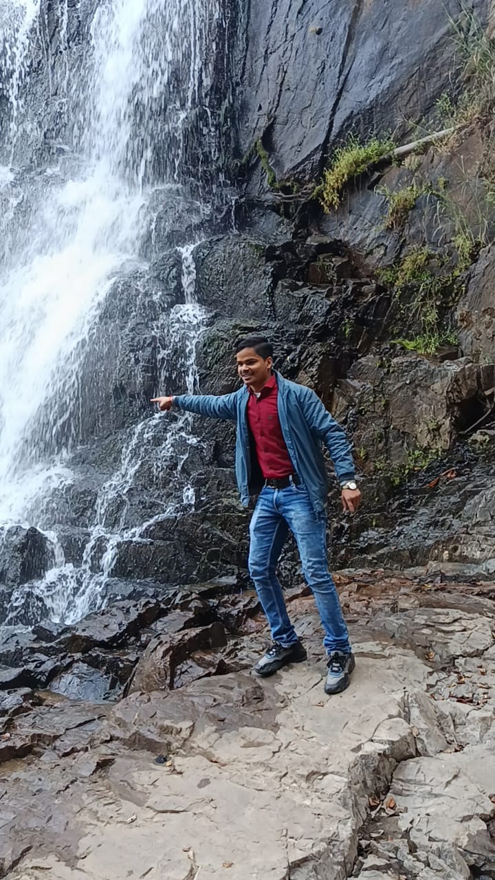 Natural Waterfall - Natural Waterfall, W325+M92, Morandhana, Malkota, Madhya Pradesh 460553, India