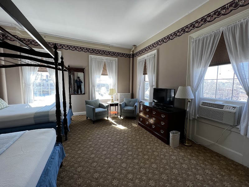 The Middlebury Inn - The Middlebury Inn, 16 Court Square, Middlebury, VT 05753, USA