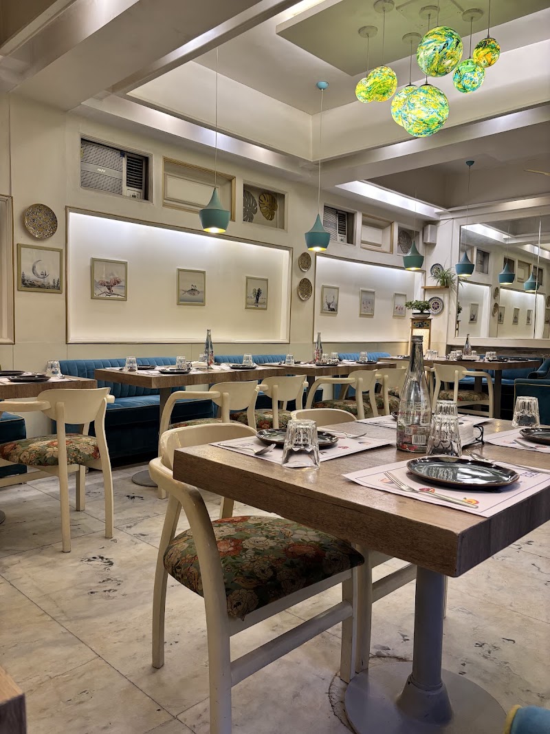 Eden - Cafe by Connoisseur - Eden - Cafe by Connoisseur 49A, Mahatma Gandhi Marg, katra, Prayagraj, Uttar Pradesh 211001, India