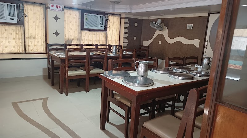 Natraj Hotel and Restaurant - Natraj Hotel and Restaurant Bapu Bazar Main Rd, behind Ashoka Cinema Road, Bapu Bazar, Nada Khada, Udaipur, Rajasthan 313001, India