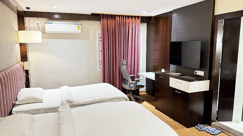 Hotel Golden Tulip - Hotel Golden Tulip, Kadamtala, Jalpaiguri, West Bengal 735101, India