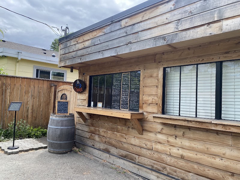 Grape Leaf Café - Grape Leaf Café 360 Robinson Ave, Naramata, BC V0H 1N1, Canada