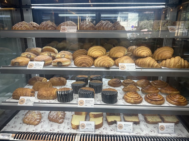 Big bean cafe - Big bean cafe 43/1 (Old No : 54 ). 2nd Main Road, 40th Cross Rd, 8th Block, Jayanagar, Bengaluru, Karnataka 560082, India