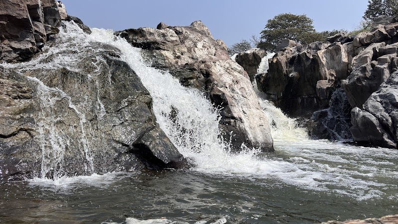 Hogenakkal Falls Boating - Hogenakkal Falls Boating, oottamalai, pennagaram, Hogenakkal, Tamil Nadu 636810, India
