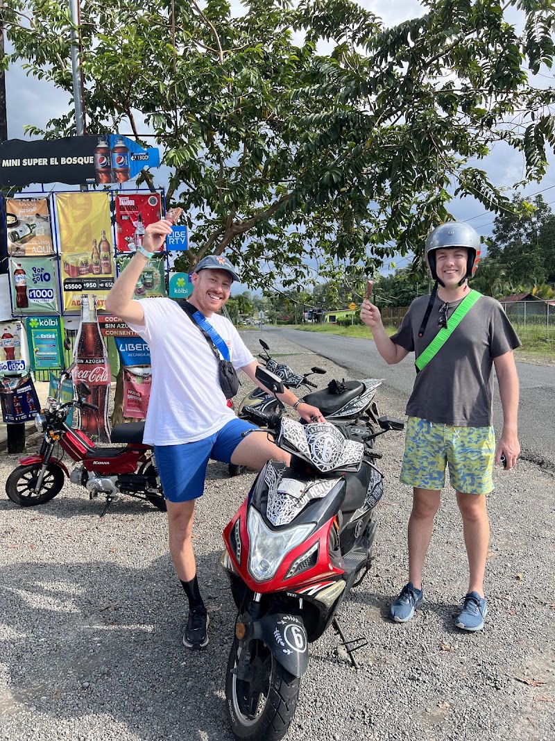 Moto Scooter Rental La Fortuna Rentals - Moto Scooter Rental La Fortuna Rentals, Av. 321A, y 70 mt, C. 468, Provincia de Alajuela, La Fortuna, Barrio Pilo, 21007, Costa Rica