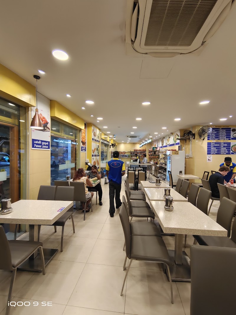 Adayar Ananda bhavan - Adayar Ananda bhavan, 16 Clive St, Singapore 209776